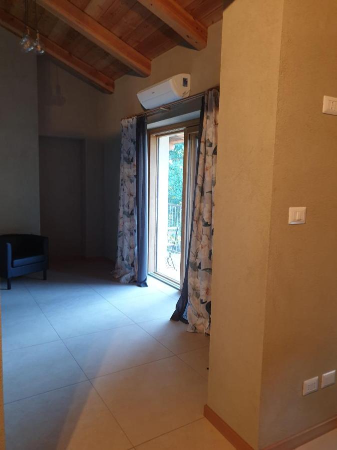 Bed and Breakfast L'Uovo E La Faina Busca Exterior foto
